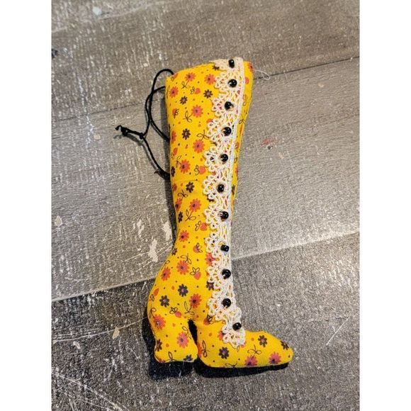 Plush felt yellow floral boot heel ornament Xmas decor - Picture 1 of 4